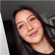 Profesional en deporte, con diolomado en entrenamiento personal. Experiencia en trabajo en gimnasios y con adultos mayores